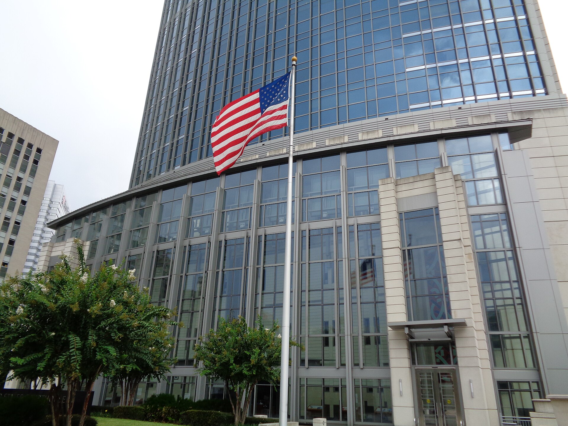 Bryan Simpson United States Courthouse and flagpole, Jacksonville, Florida